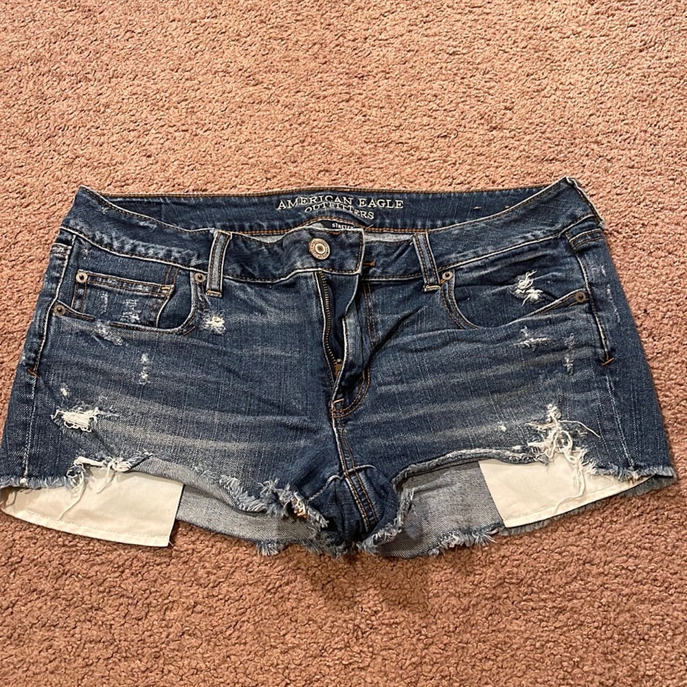 AE shorts
